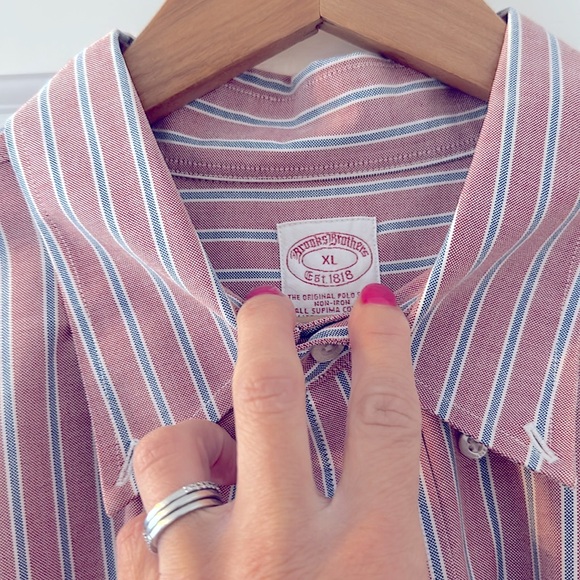 Brooks Brothers The Original Polo Shirt Non Iron Size XL - Maroon w Blue Stripe - Picture 3 of 3